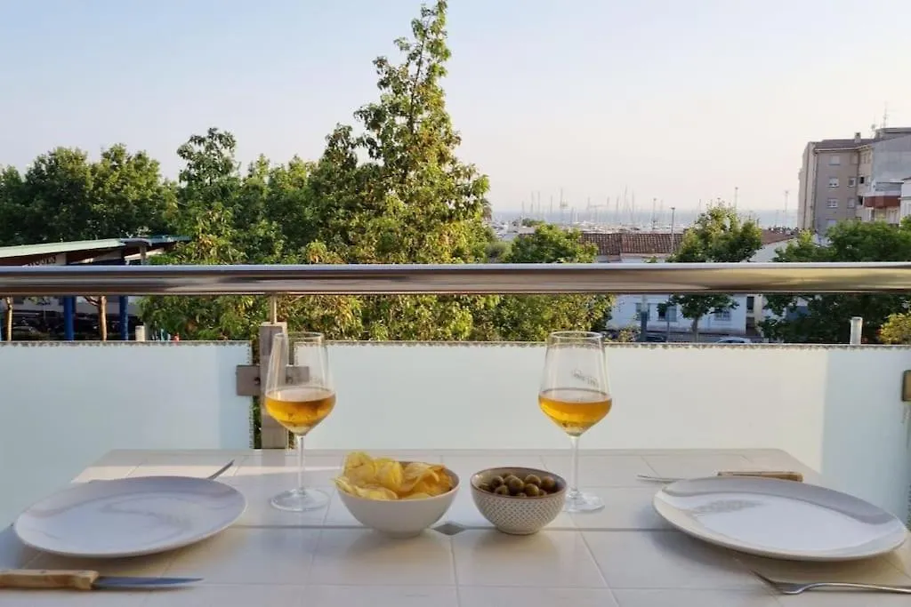 Appartement Piso En El Centro Con Vistas Al Mar Y Balcon à Roses Espagne